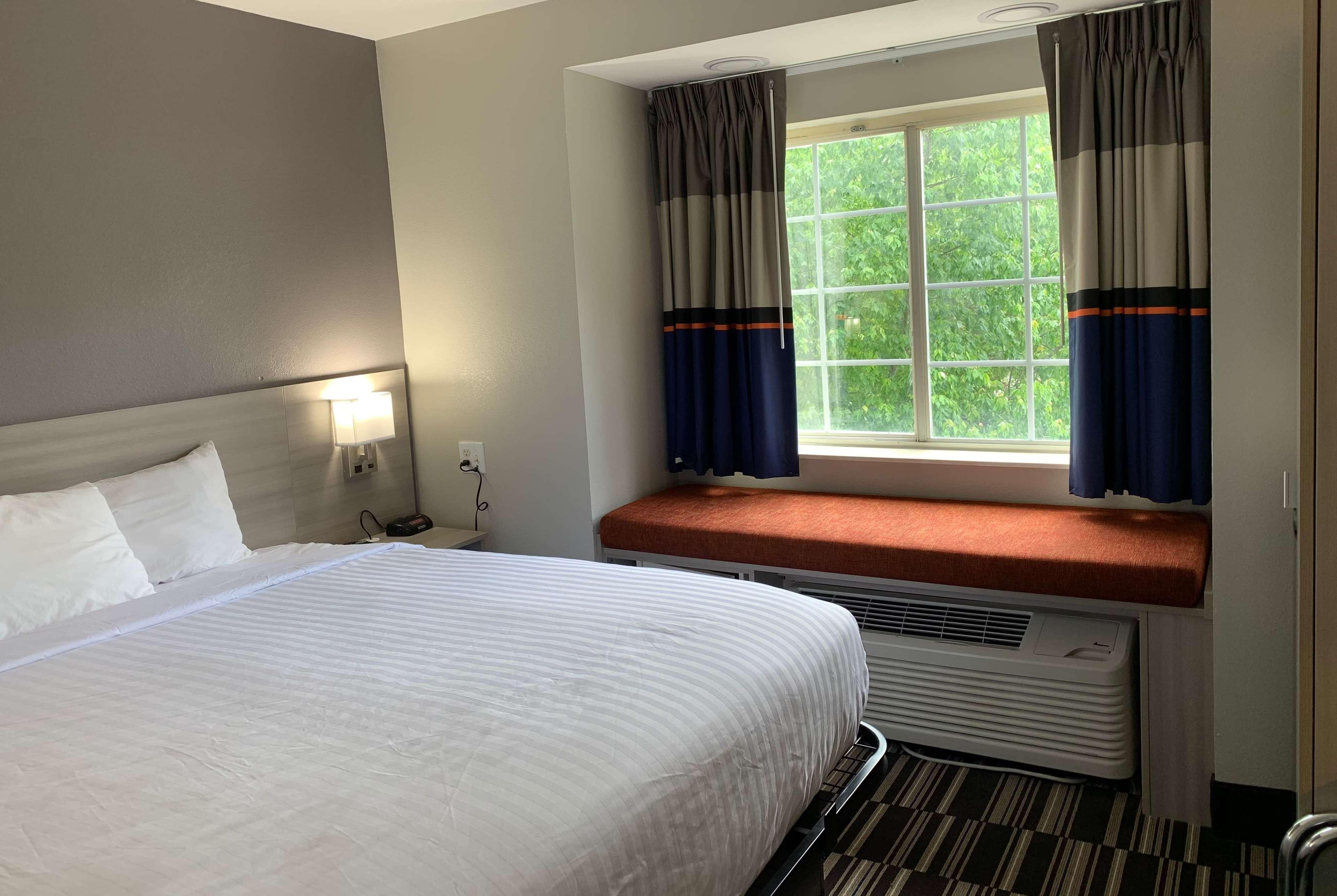 Microtel Inn By Wyndham Charlotte Airport Ngoại thất bức ảnh