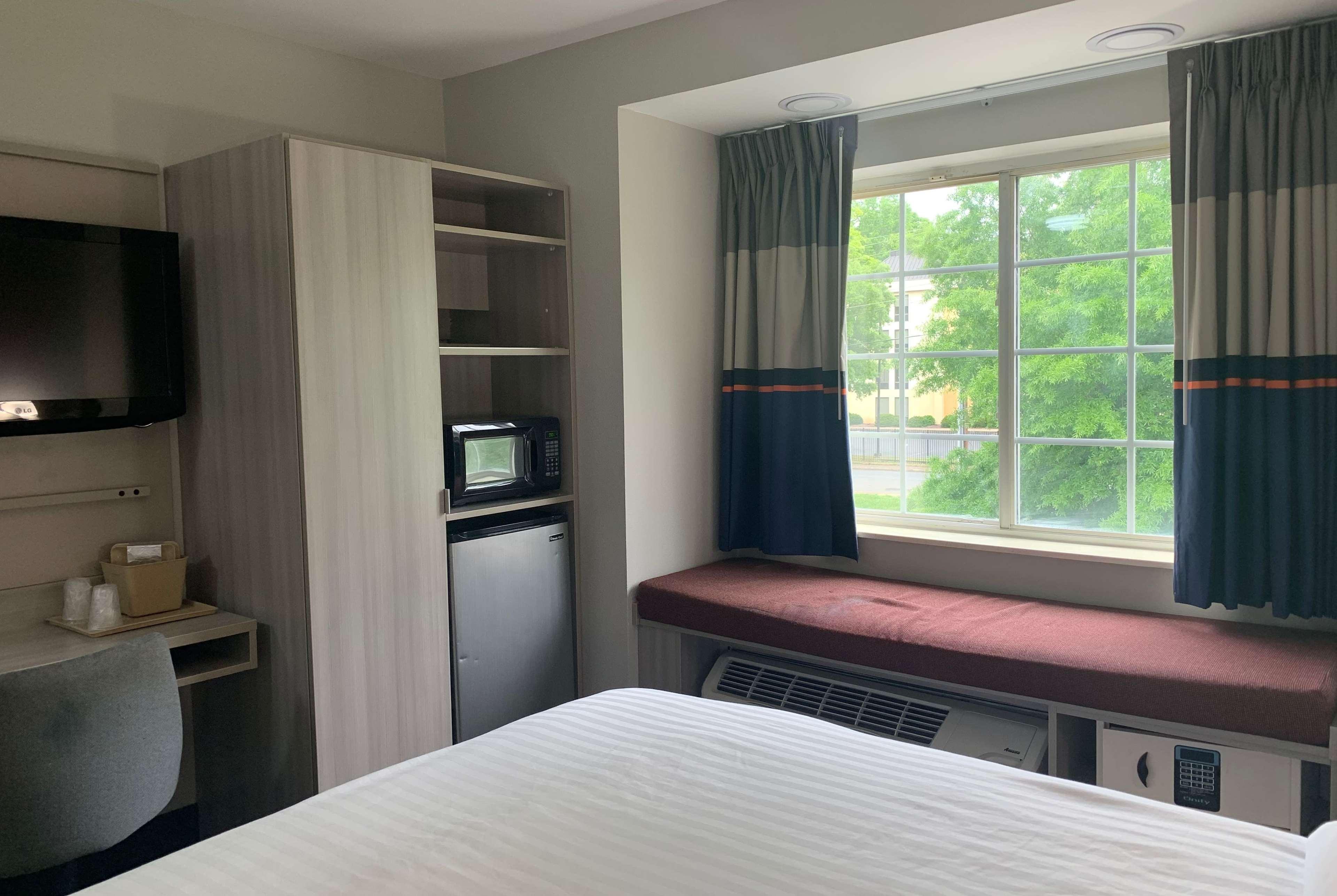 Microtel Inn By Wyndham Charlotte Airport Ngoại thất bức ảnh