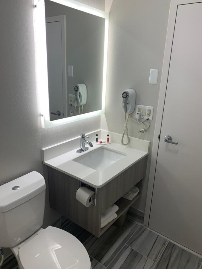 Microtel Inn By Wyndham Charlotte Airport Ngoại thất bức ảnh